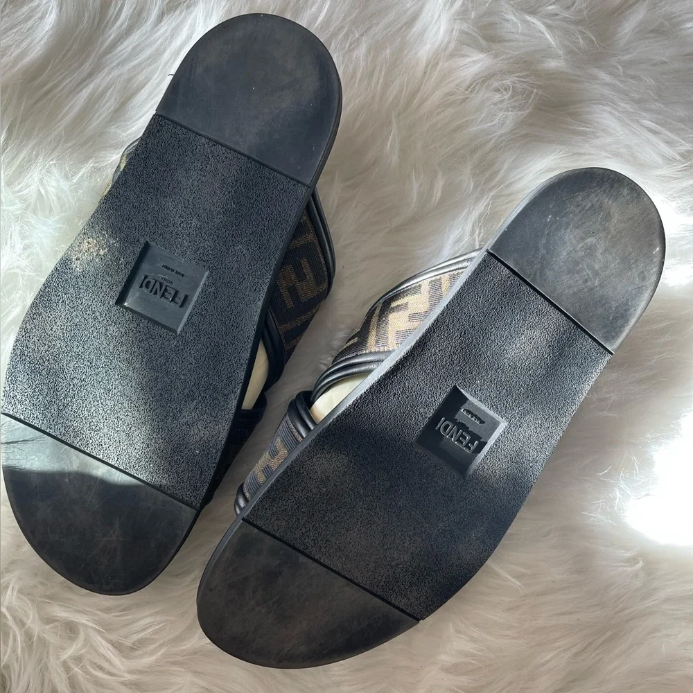 Authentic Fendi Cross-Strap FF Logo Sandals Mens - Picture 4 of 7